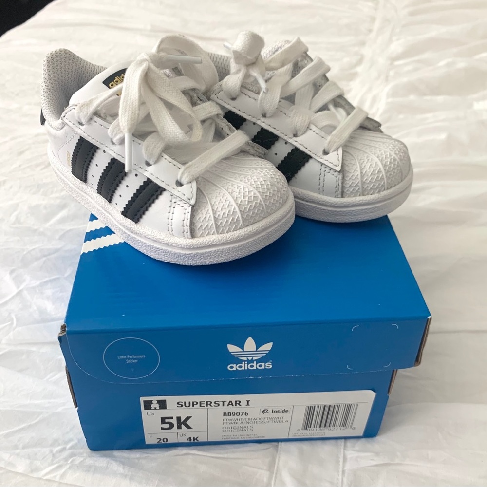 Adidas Superstar